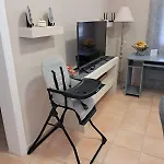 Nicole Villa *