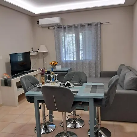 Vila Nicole Katarrakhion