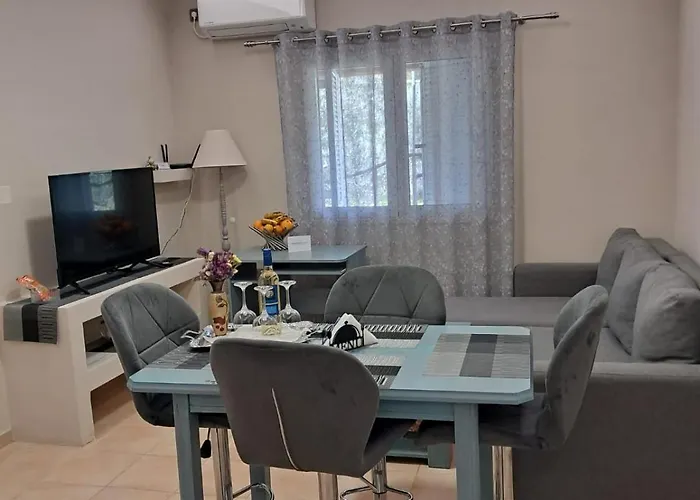 Willa Nicole Katarrakhion