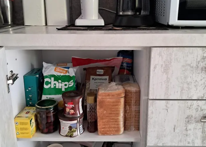 Nicole Villa Katarrakhion